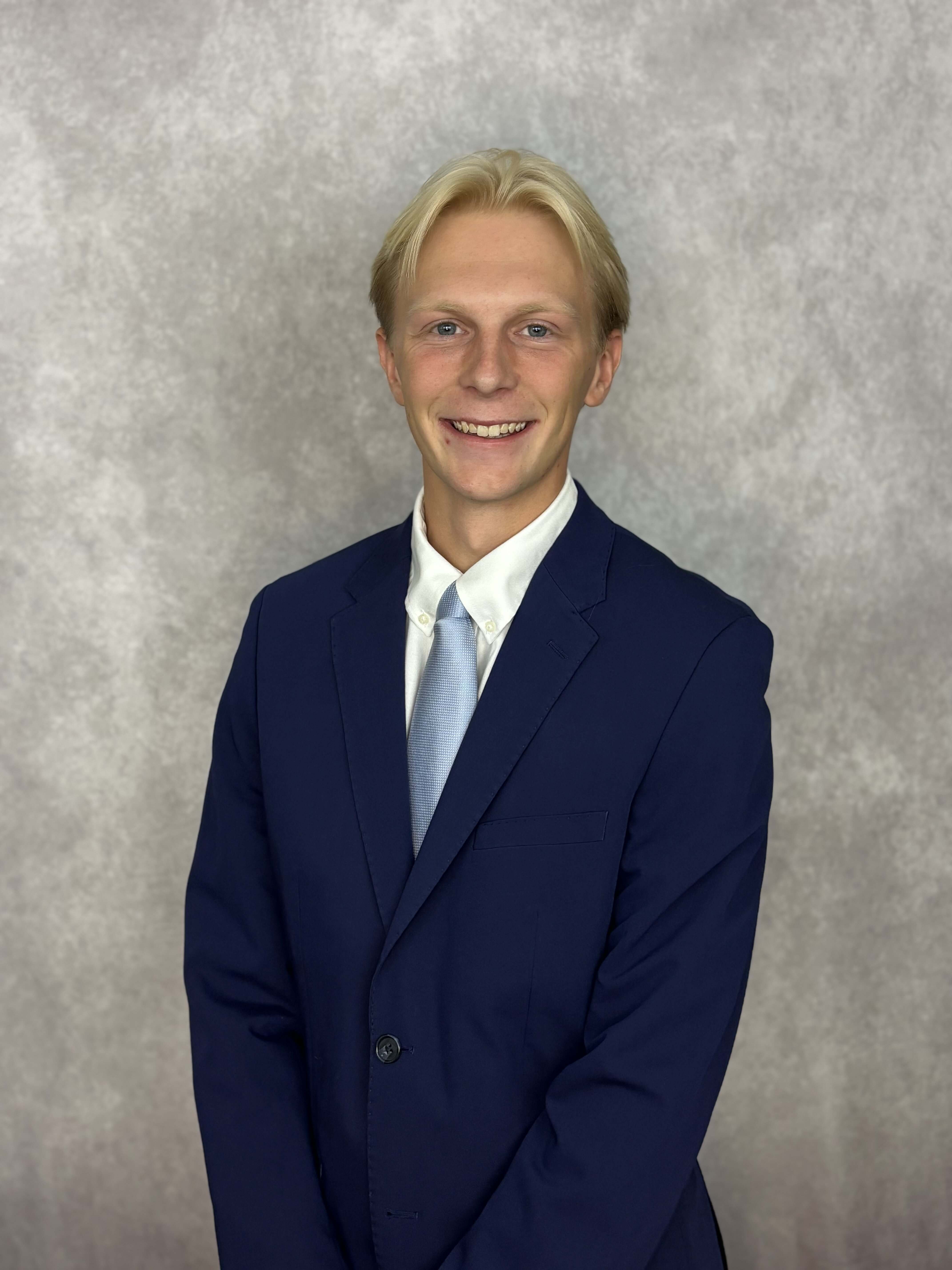 Cole Dashner Headshot